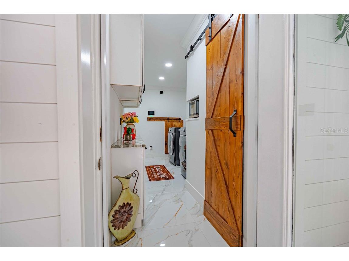 8020 Sharon Drive Tampa FL 33617 TB8437958 image21