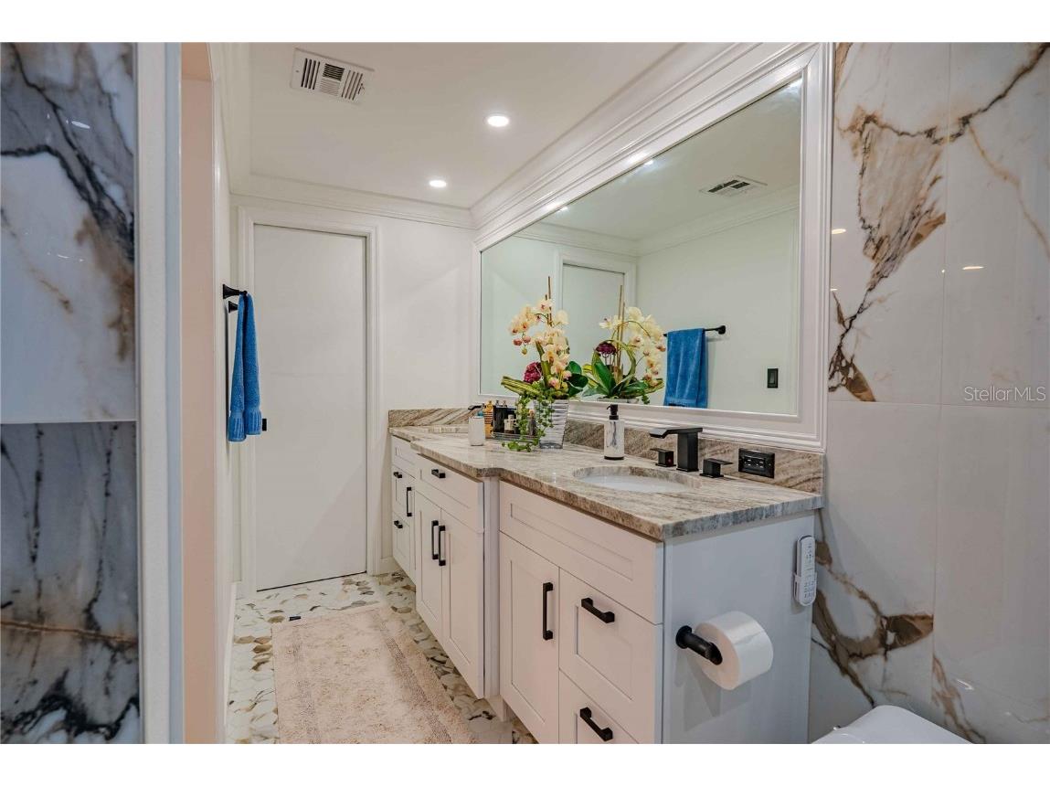 8020 Sharon Drive Tampa FL 33617 TB8437958 image38