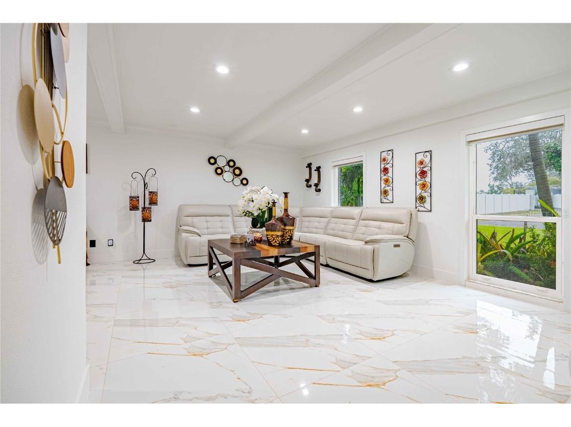 8020 Sharon Drive Tampa FL 33617 TB8437958 image7