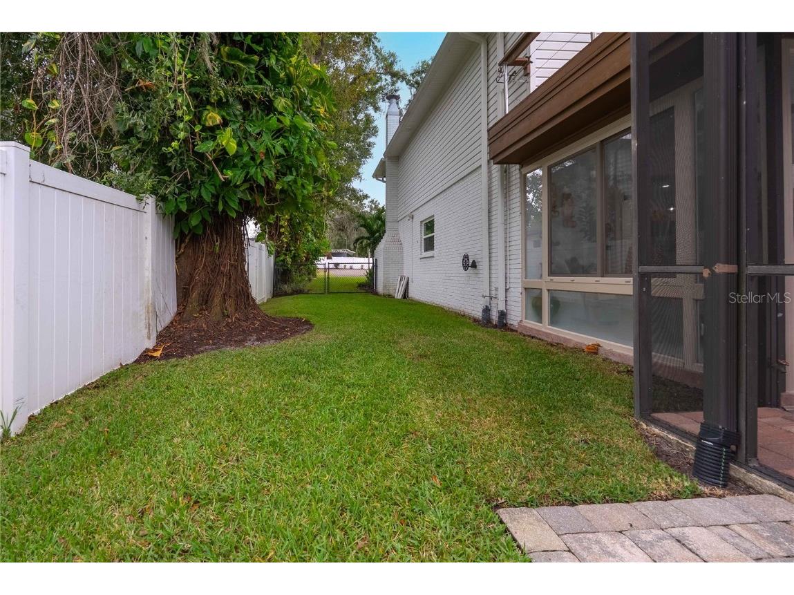 8020 Sharon Drive Tampa FL 33617 TB8437958 image79