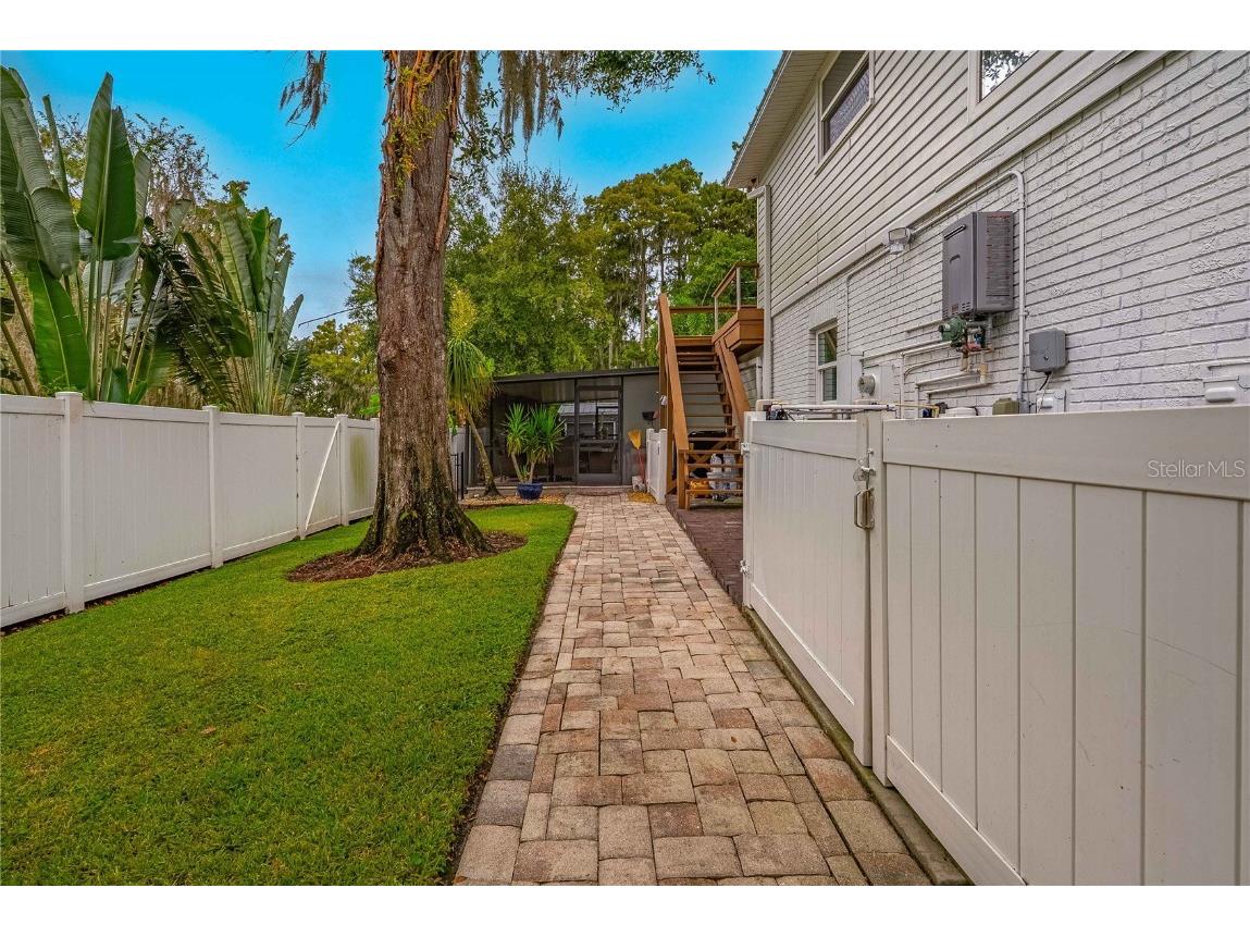 8020 Sharon Drive Tampa FL 33617 TB8437958 image81