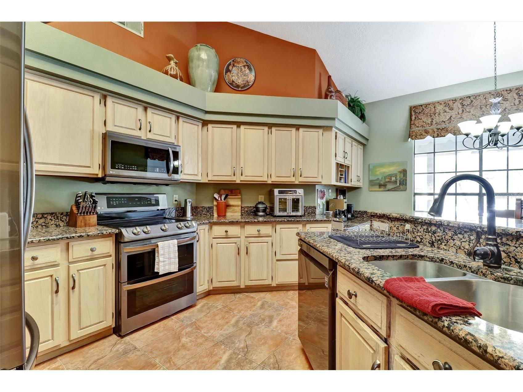 8021 Landgrove Court Orlando FL 32819 O6385643 image16