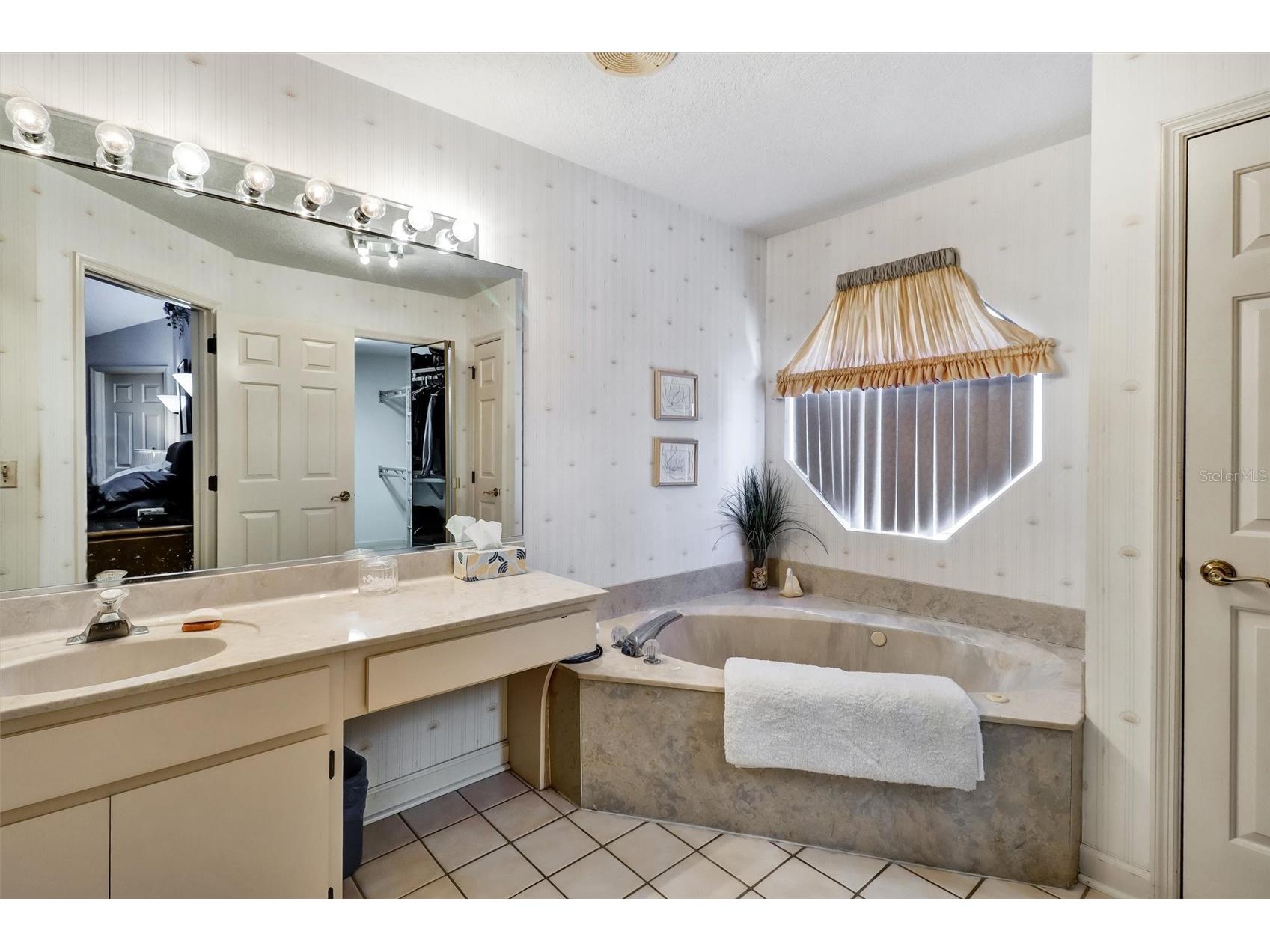 8021 Landgrove Court Orlando FL 32819 O6385643 image35