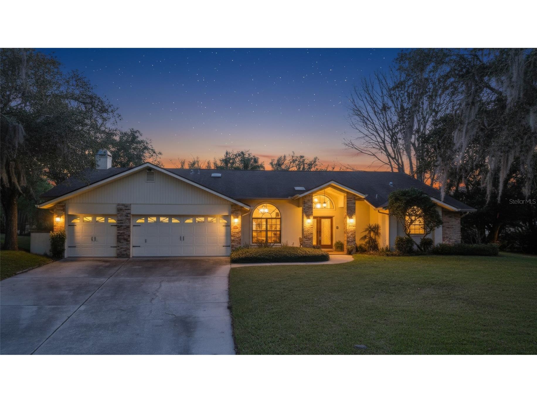 8021 Moonlight Lane New Port Richey FL 34654 W7883280 image1