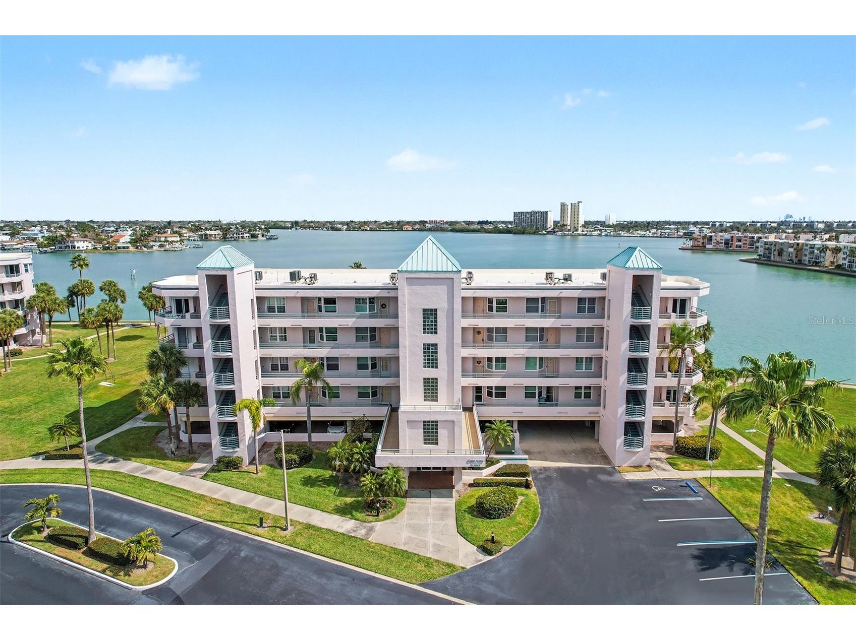 8021 Sailboat Key Boulevard S #101 Saint Pete Beach FL 33707 TB8481752 image28