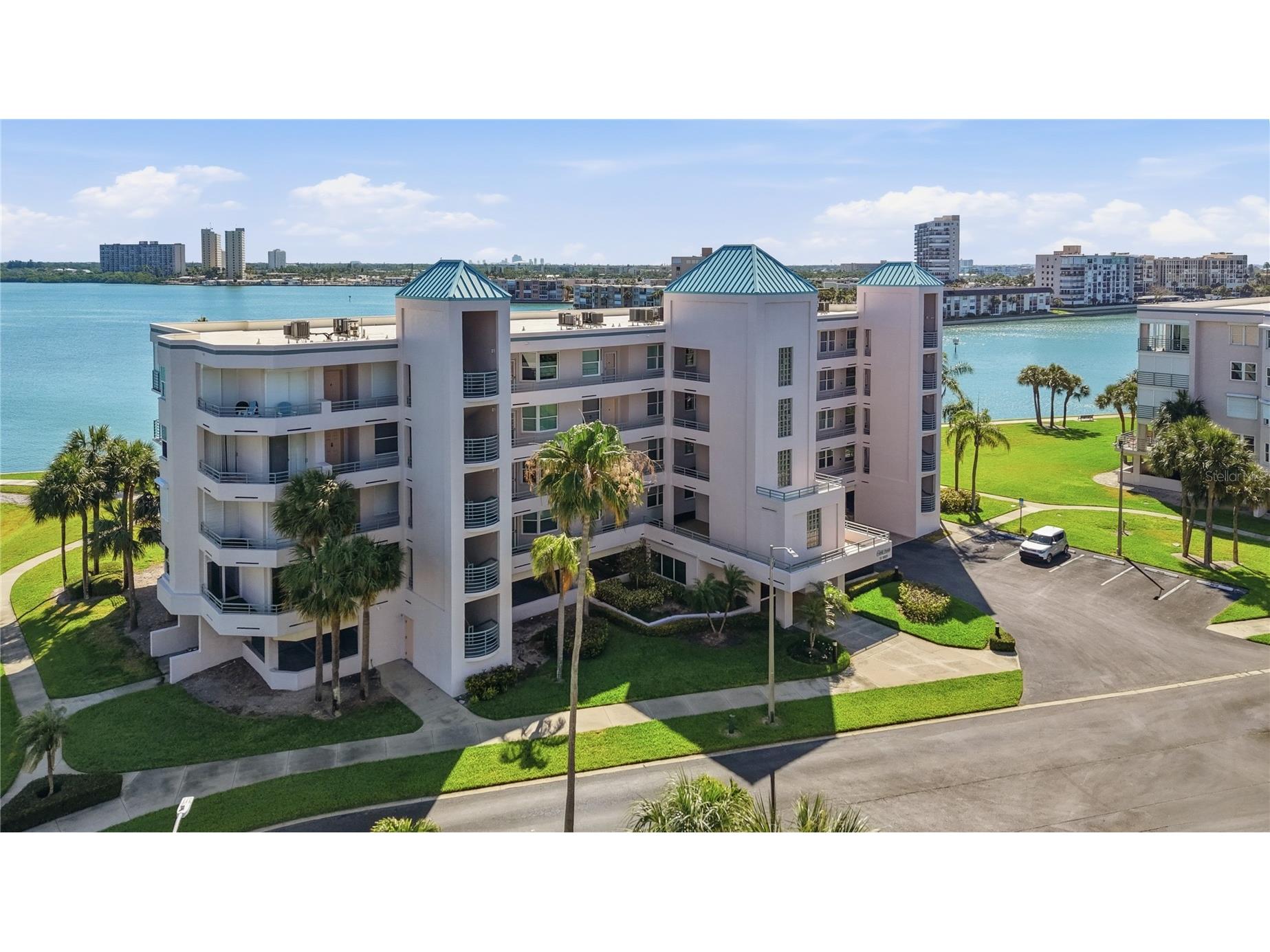 8021 Sailboat Key Boulevard S #302 Saint Pete Beach FL 33707 - BOCA CIEGA BAY TB8501403 image32