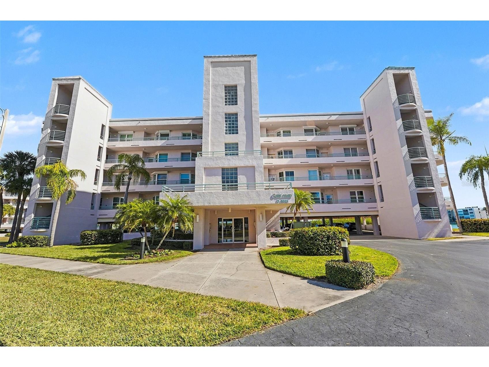 8021 Sailboat Key Boulevard S #304 Saint Pete Beach FL 33707 TB8475495 image1