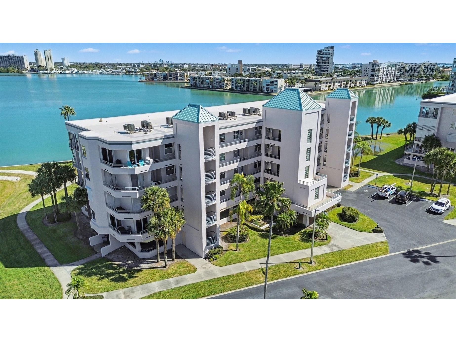 8021 Sailboat Key Boulevard S #304 Saint Pete Beach FL 33707 TB8475495 image25