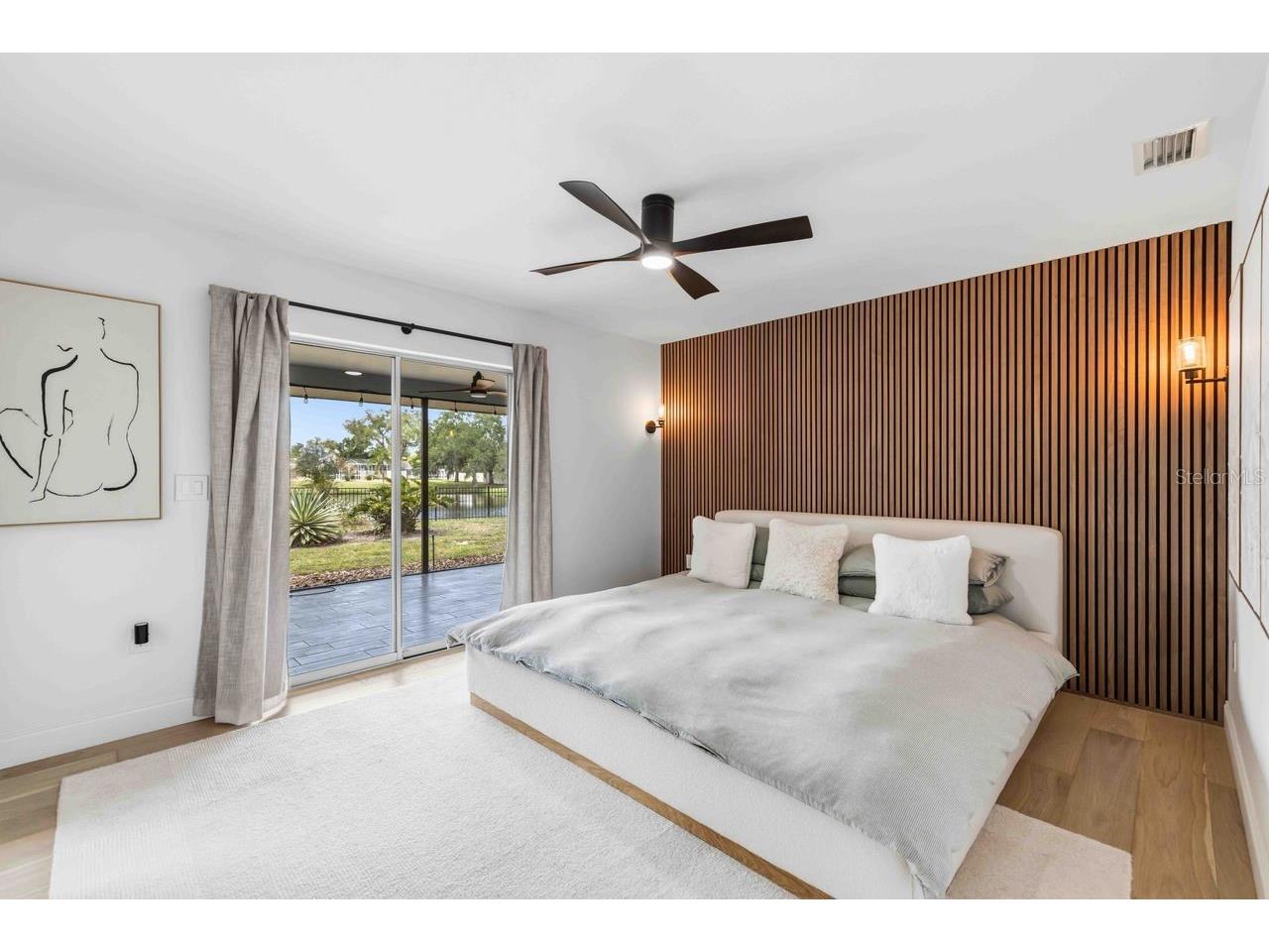 8021 Timber Lake Lane Sarasota FL 34243 A4694168 image14