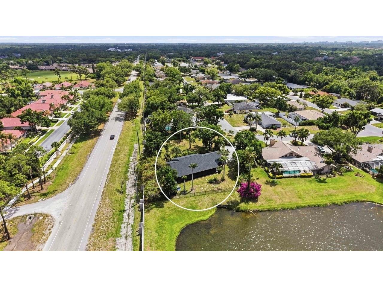 8021 Timber Lake Lane Sarasota FL 34243 A4694168 image27