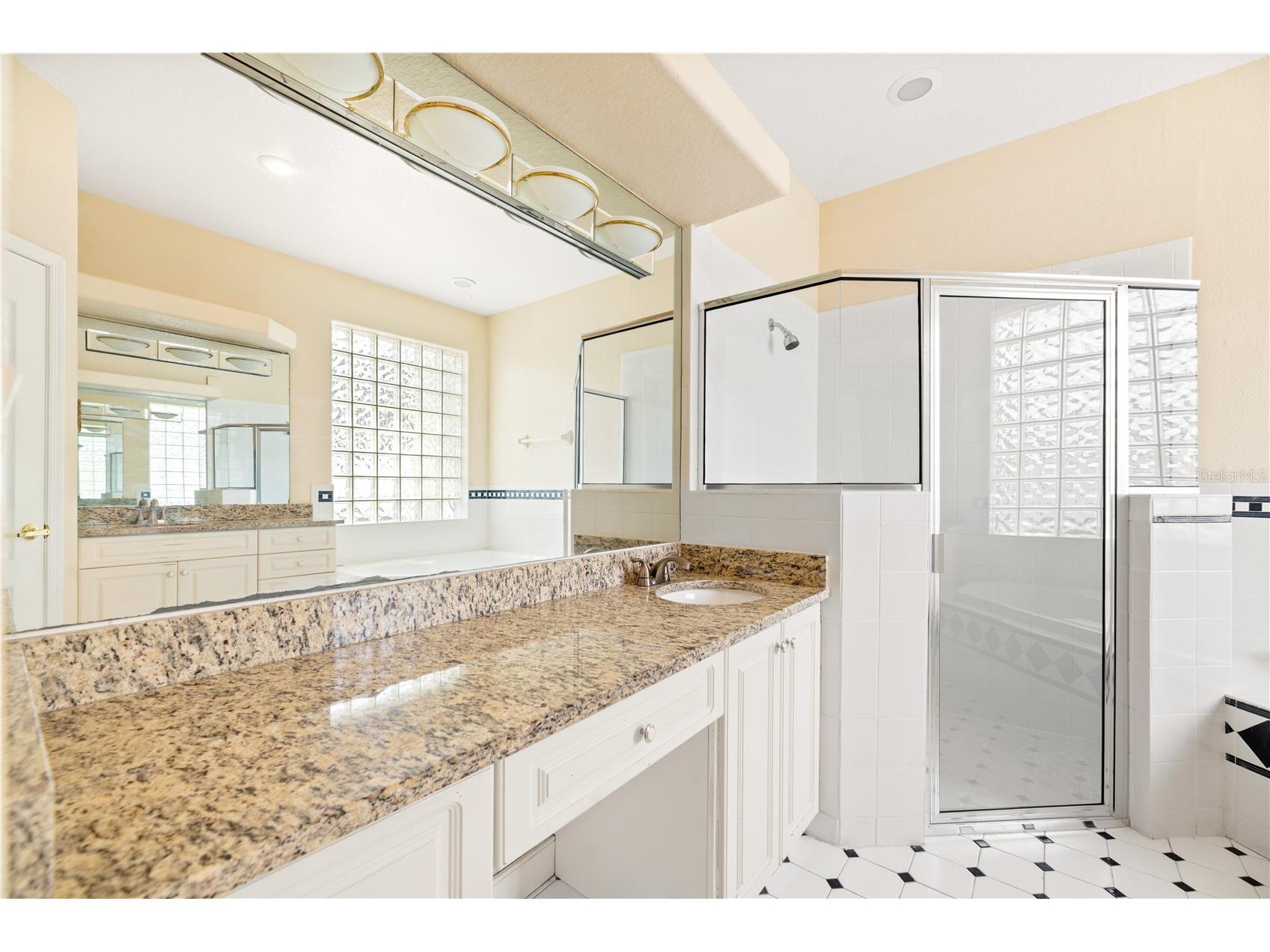 8022 Canyon Lake Circle Orlando FL 32835 FC316192 image20