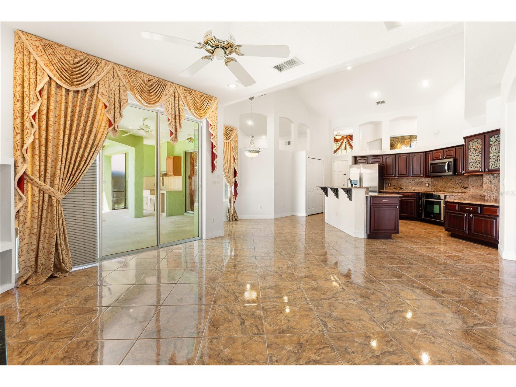 8022 Canyon Lake Circle Orlando FL 32835 FC316192 image8