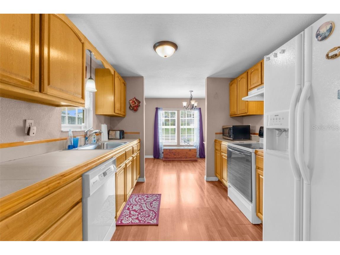 8022 Eastern Circle Drive Brooksville FL 34613 TB8422540 image3