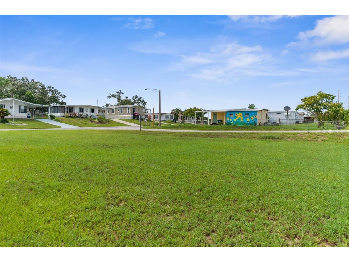 8022 Eastern Circle Drive Brooksville FL 34613 TB8422540 image33