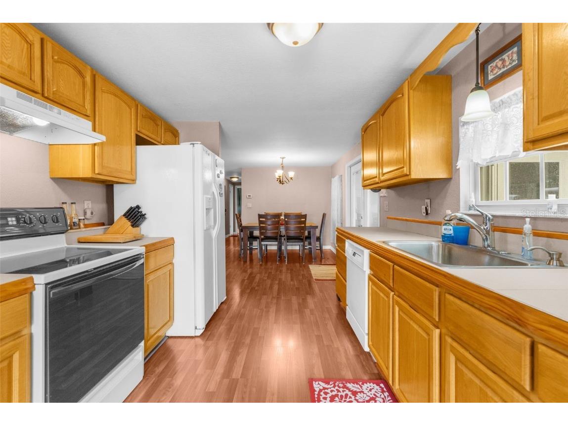 8022 Eastern Circle Drive Brooksville FL 34613 TB8422540 image6