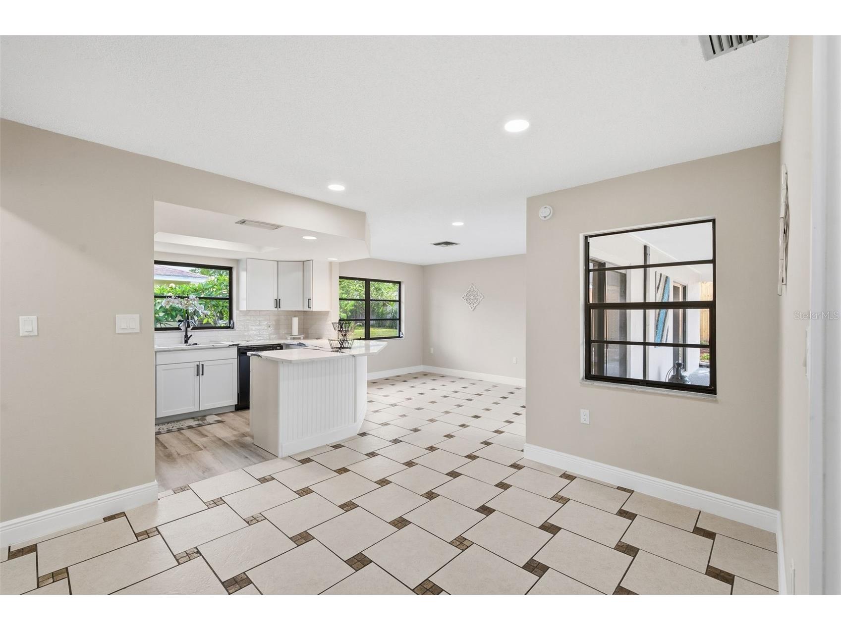 8022 Idlebriar Lane Port Richey FL 34668 W7887129 image25