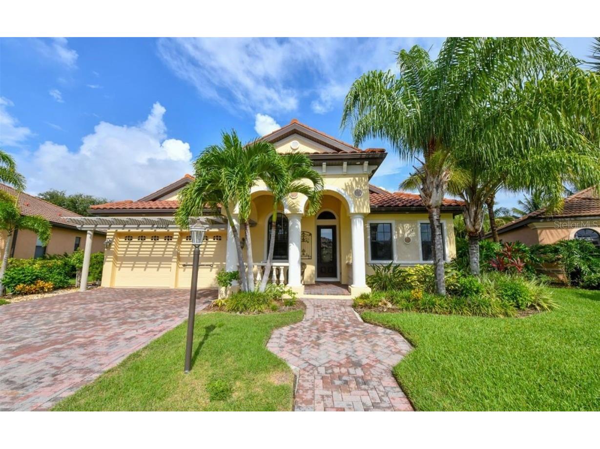 8023 36th St Circle E Sarasota FL 34243 A4561710 image1