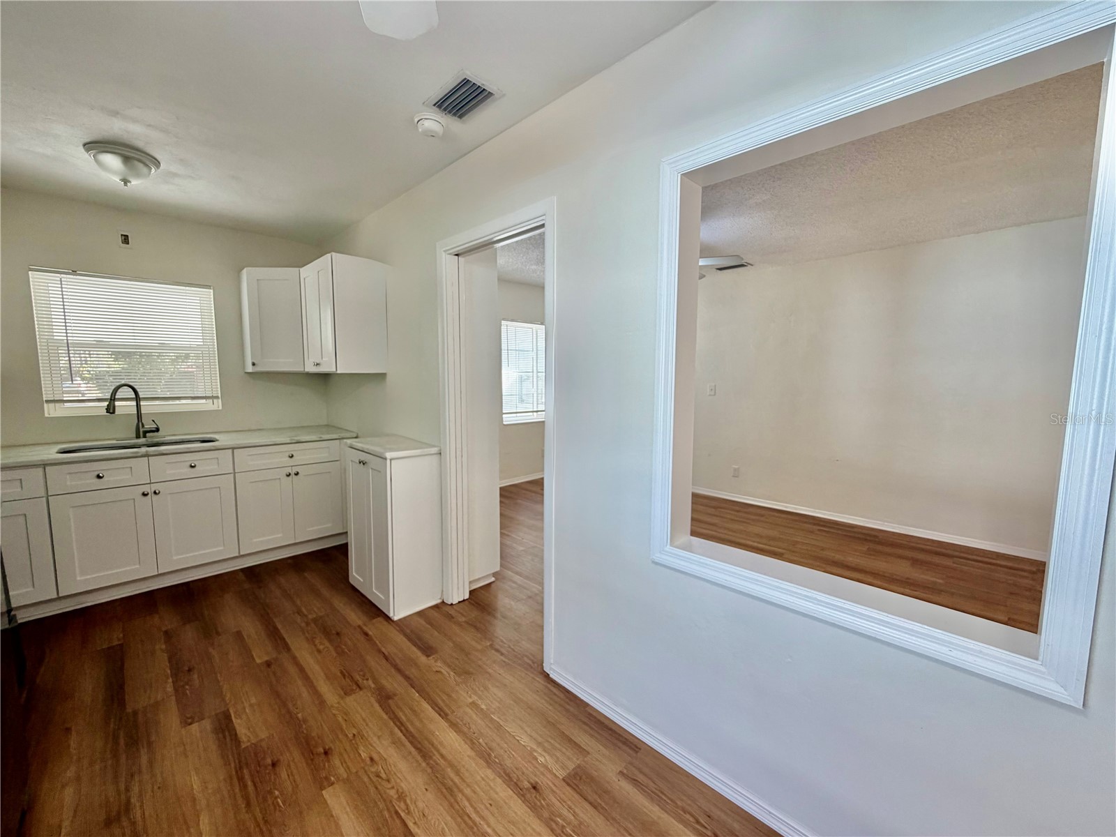 8023 Country Club Road N Saint Petersburg FL 33710 TB8484001 image12