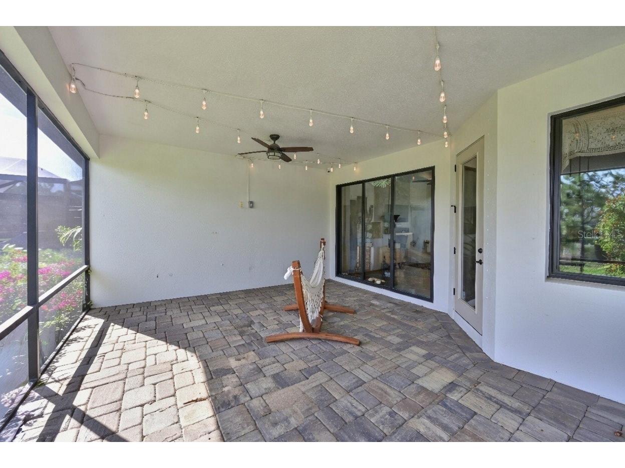 8023 Sandstar Way Sarasota FL 34240 A4678376 image18