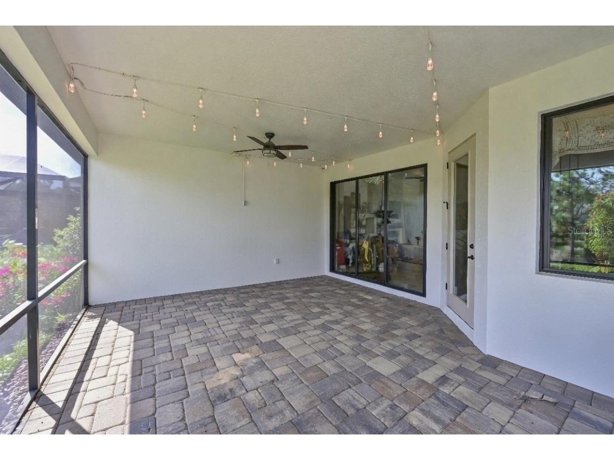 8023 Sandstar Way Sarasota FL 34240 A4678376 image21