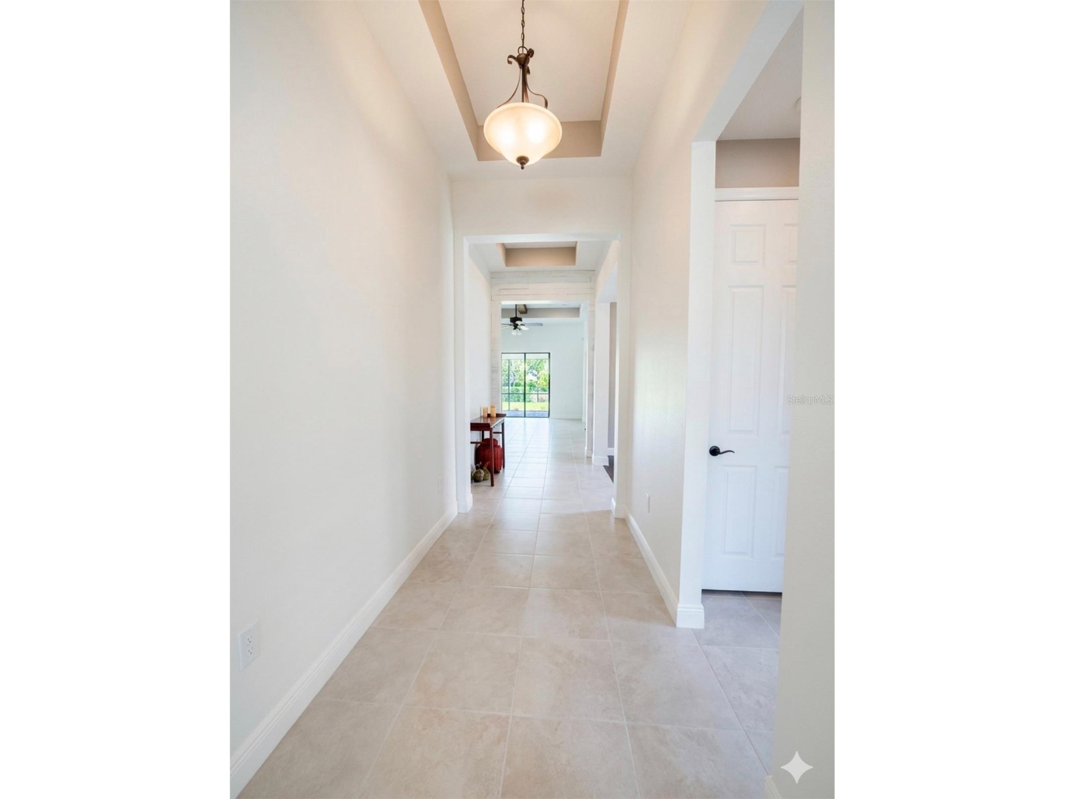 8023 Sandstar Way Sarasota FL 34240 A4678376 image4