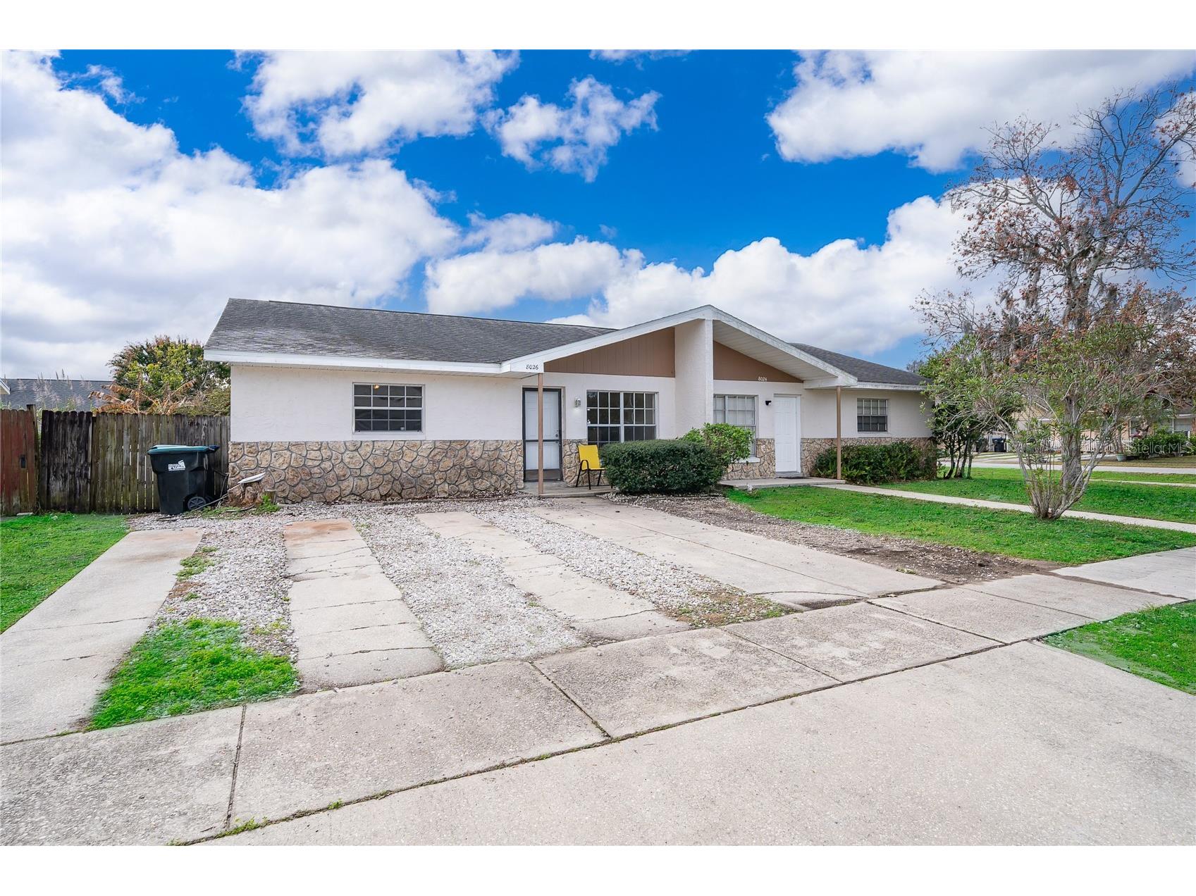8024 & 8026 Woodduck Drive Orlando FL 32825 O6377739 image1