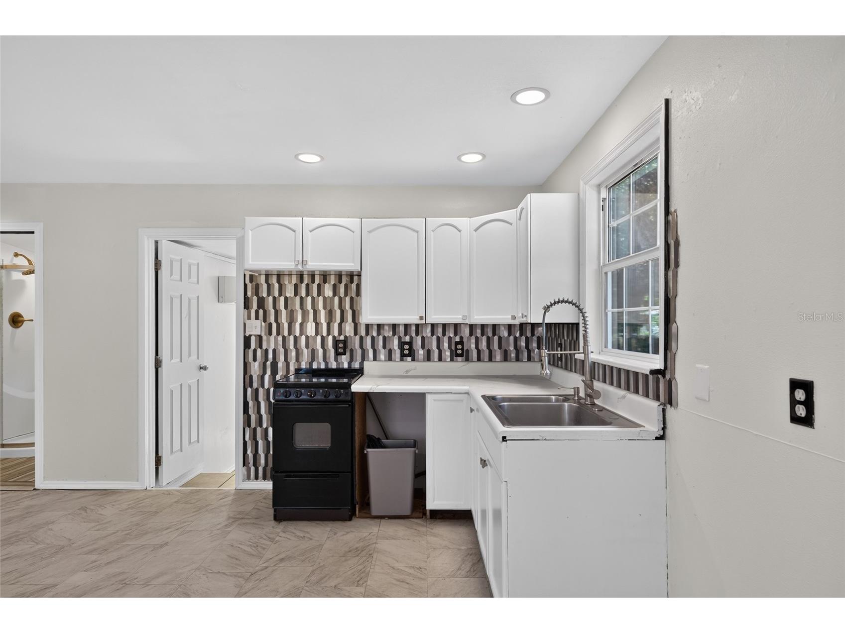 8024 Hillman Avenue Punta Gorda FL 33982 - Shell Creek D6147934 image6