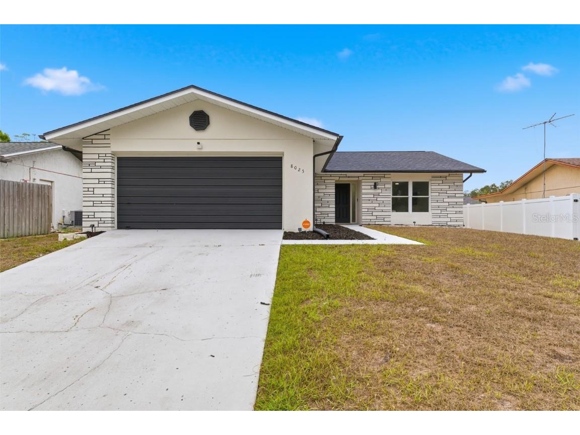 8025 San Fernando Drive Port Richey FL 34668 W7881272 image1