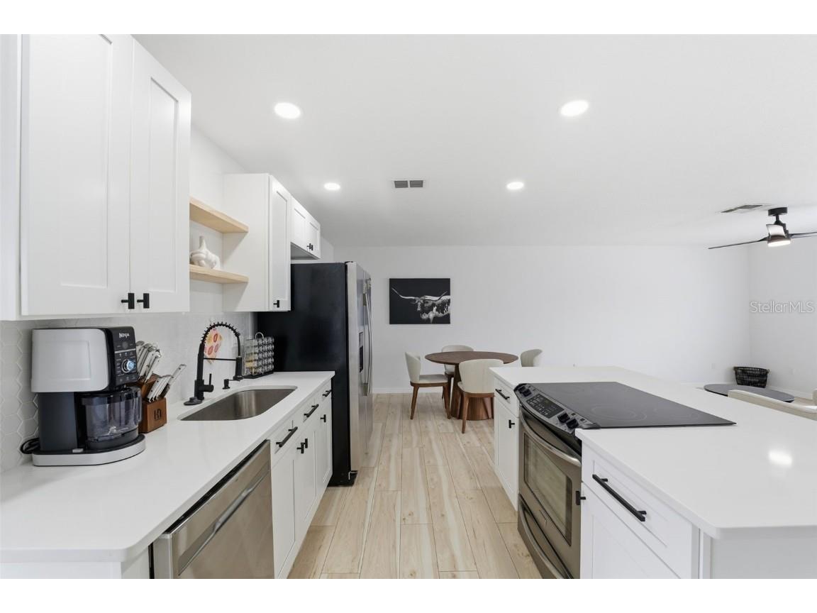 8025 San Fernando Drive Port Richey FL 34668 W7881272 image11