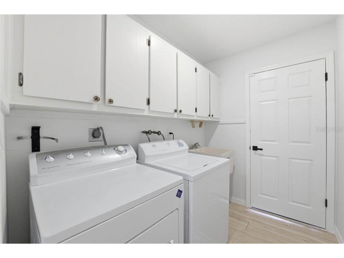 8025 San Fernando Drive Port Richey FL 34668 W7881272 image20