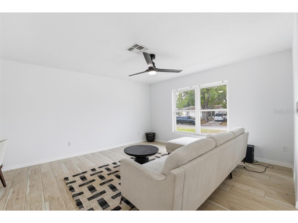 8025 San Fernando Drive Port Richey FL 34668 W7881272 image4