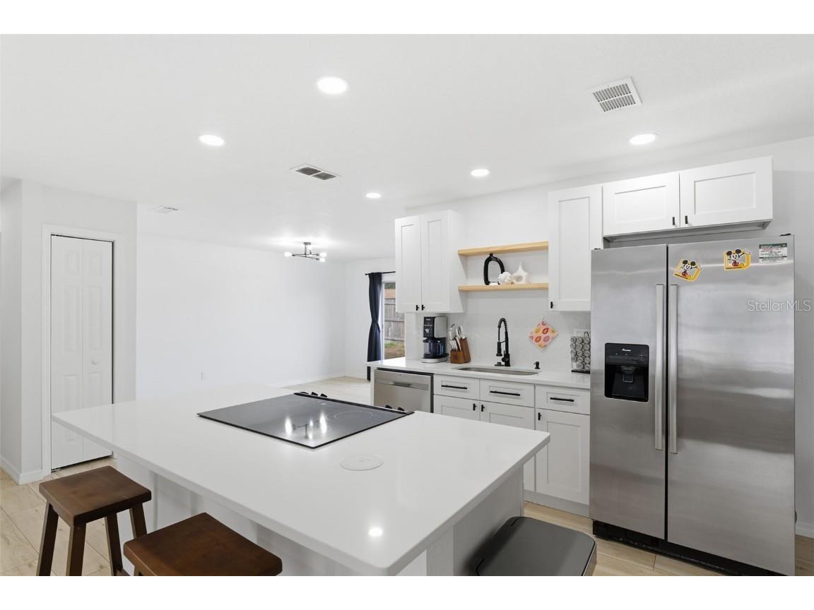 8025 San Fernando Drive Port Richey FL 34668 W7881272 image9