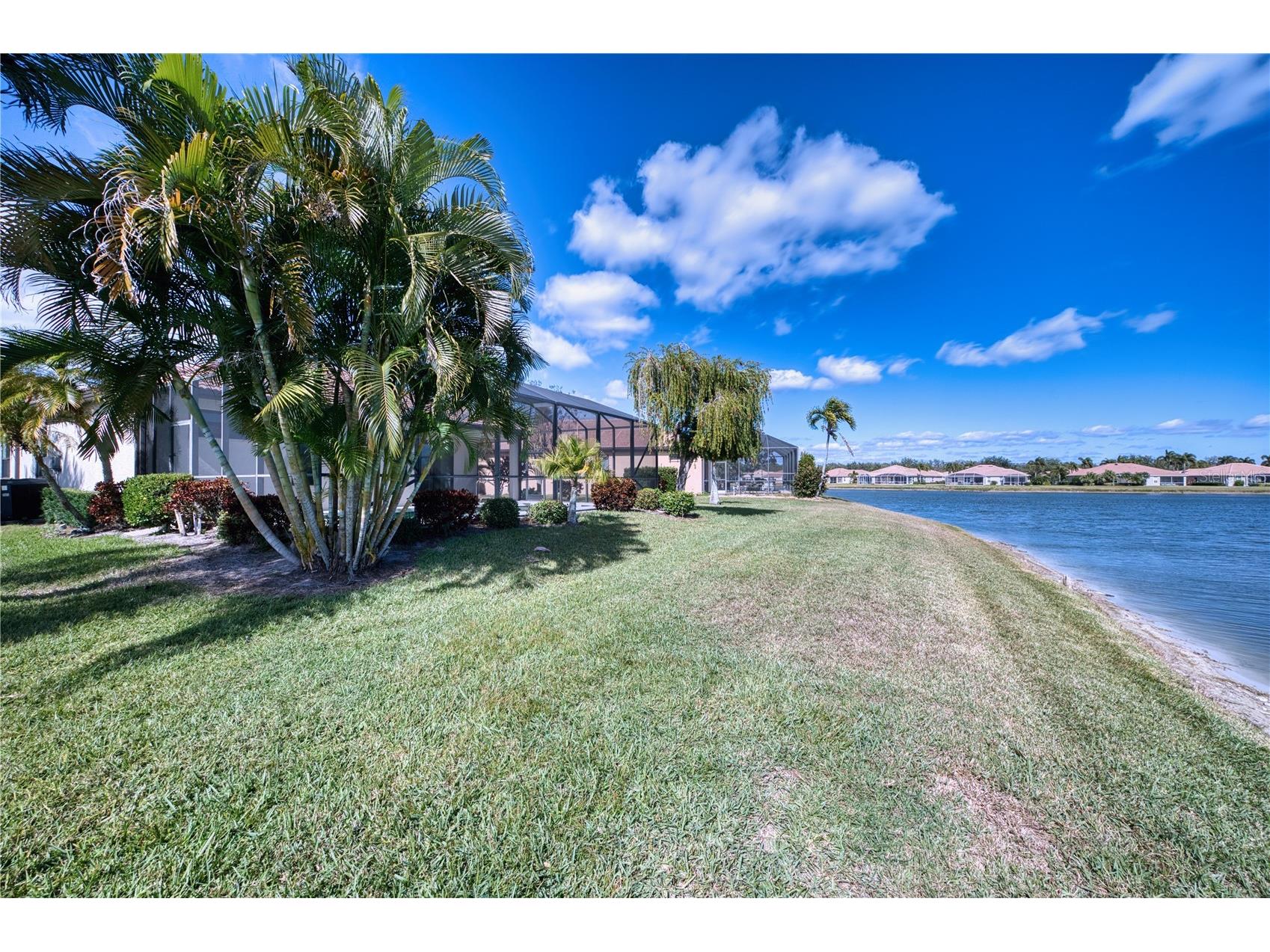 8025 Stirling Falls Circle Sarasota FL 34243 A4679973 image25