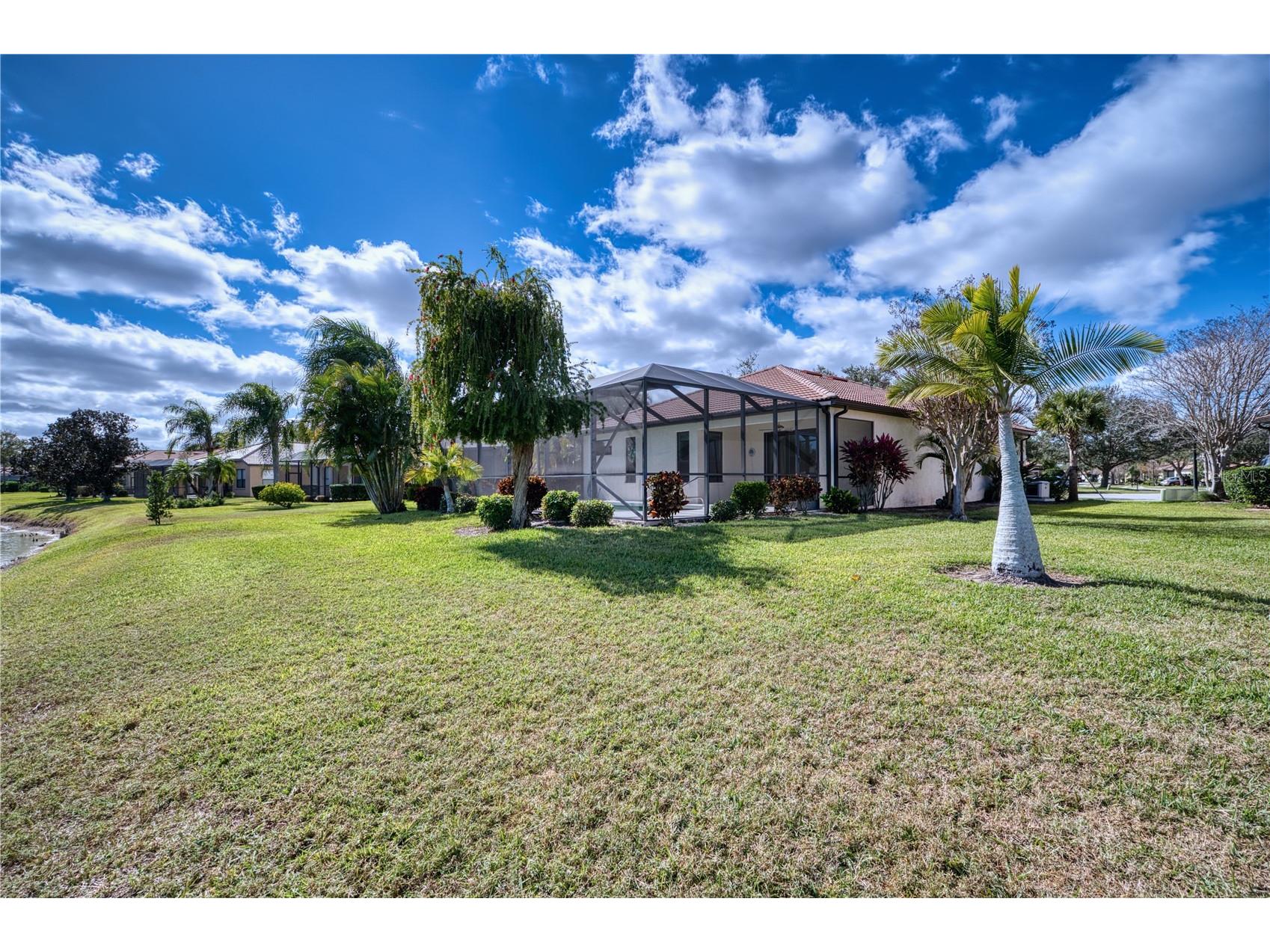 8025 Stirling Falls Circle Sarasota FL 34243 A4679973 image26