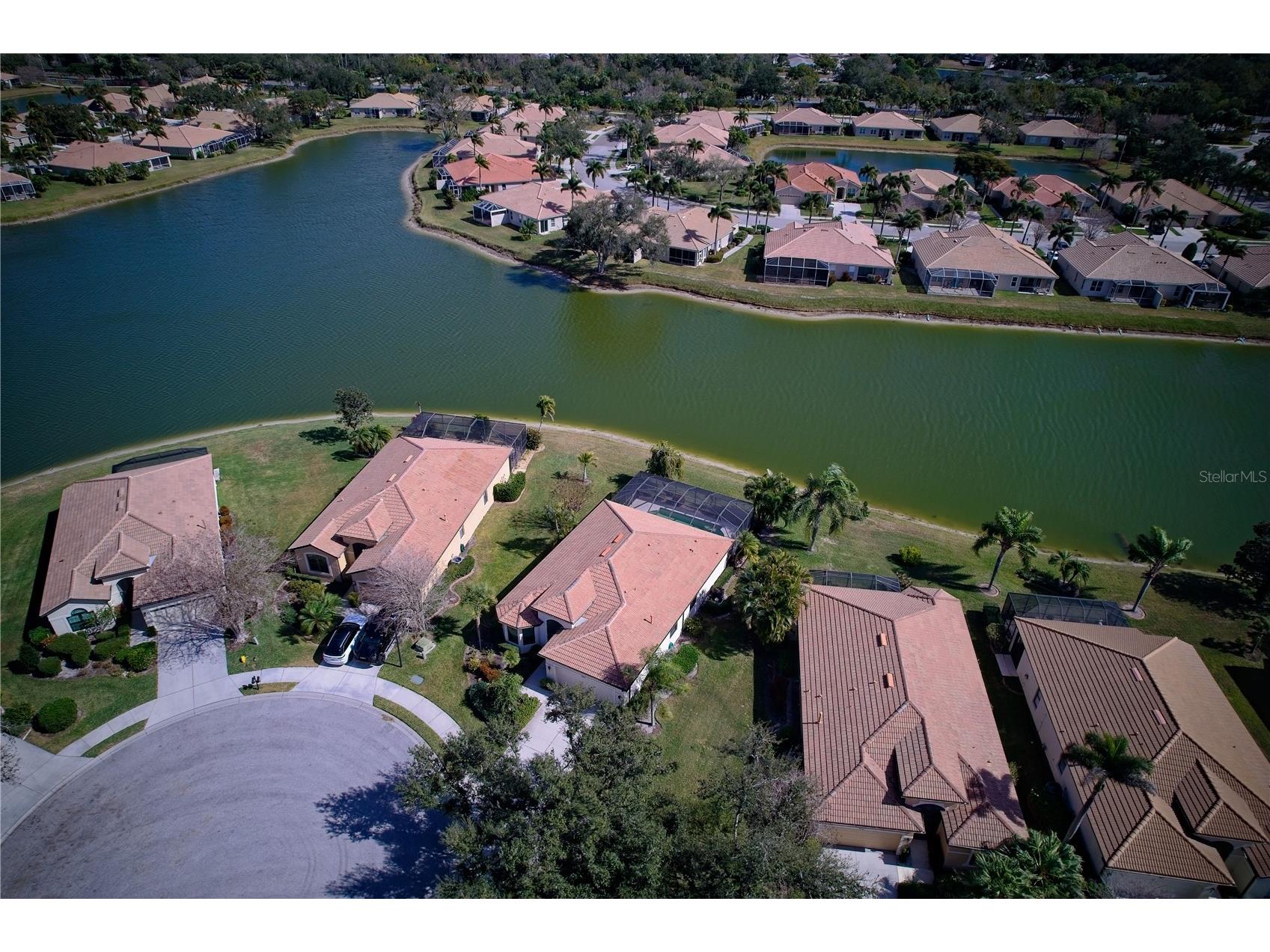 8025 Stirling Falls Circle Sarasota FL 34243 A4679973 image33