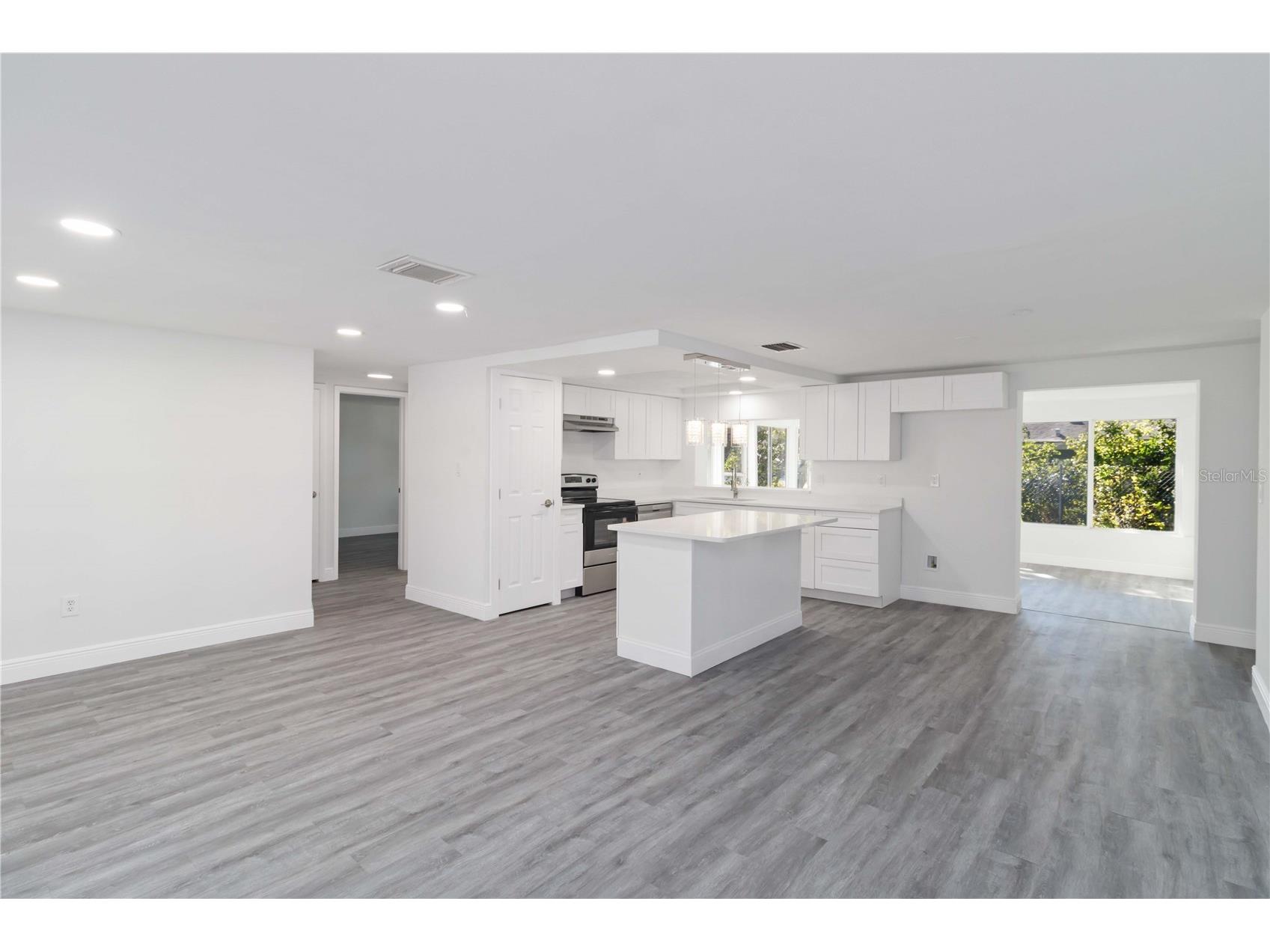 8026 Hunters Whip Row Circle Hudson FL 34667 TB8466345 image5