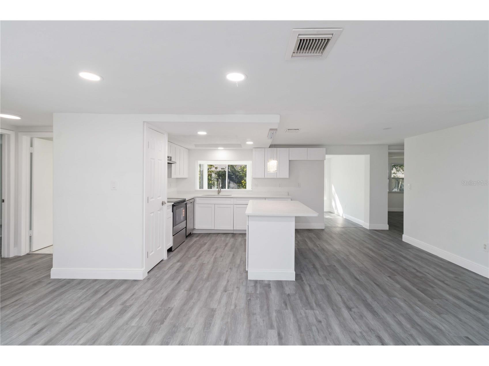 8026 Hunters Whip Row Circle Hudson FL 34667 TB8466345 image6