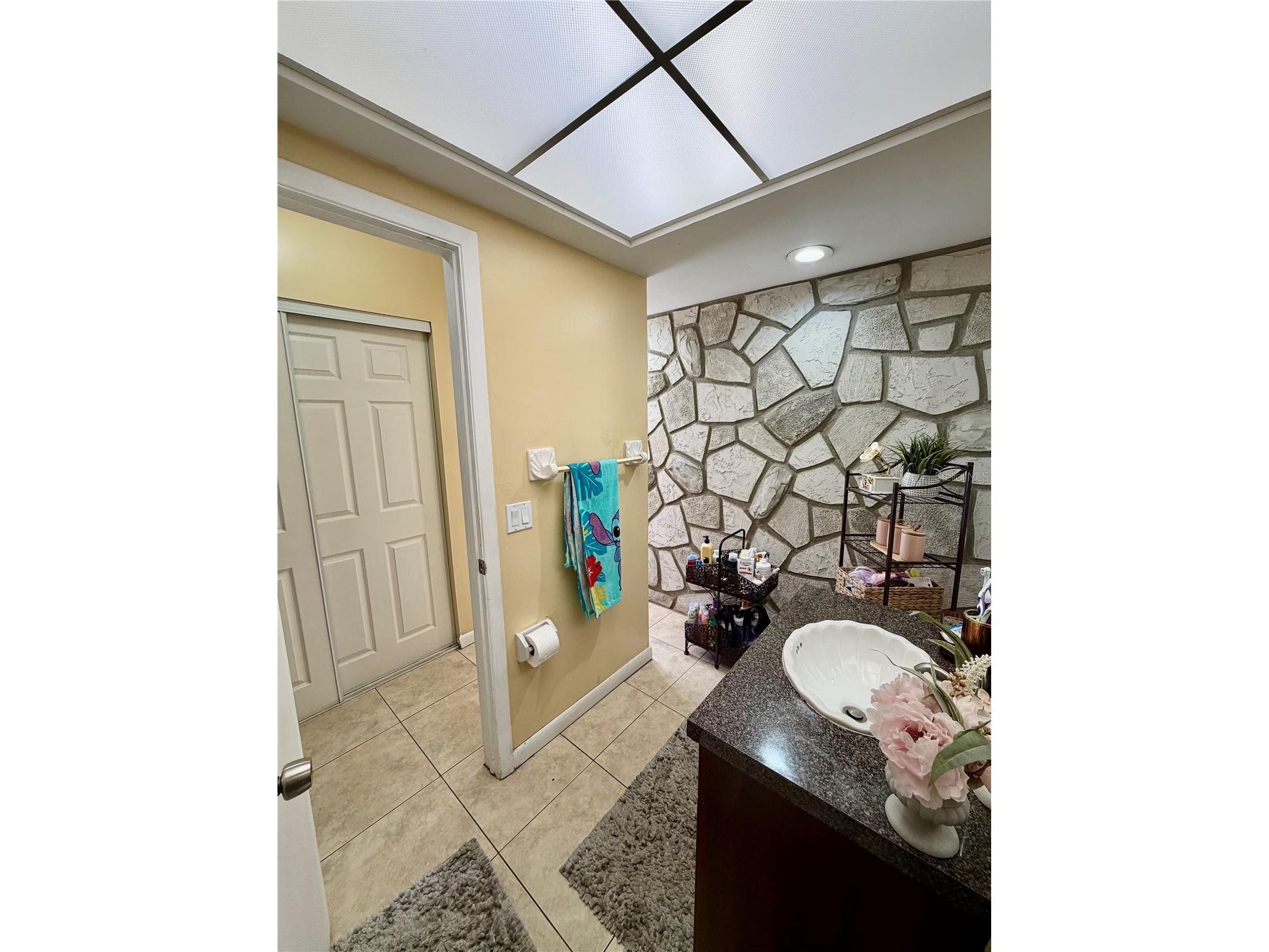 8026 Jackson Springs Road Tampa FL 33615 TB8472874 image16