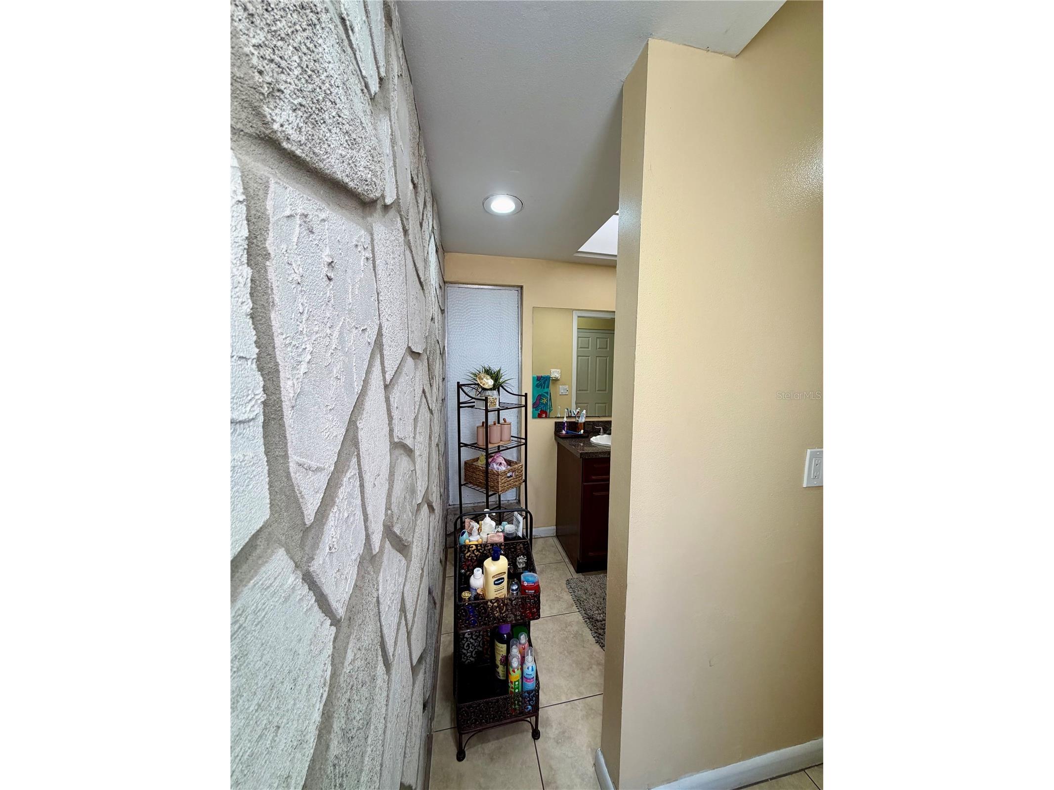 8026 Jackson Springs Road Tampa FL 33615 TB8472874 image25