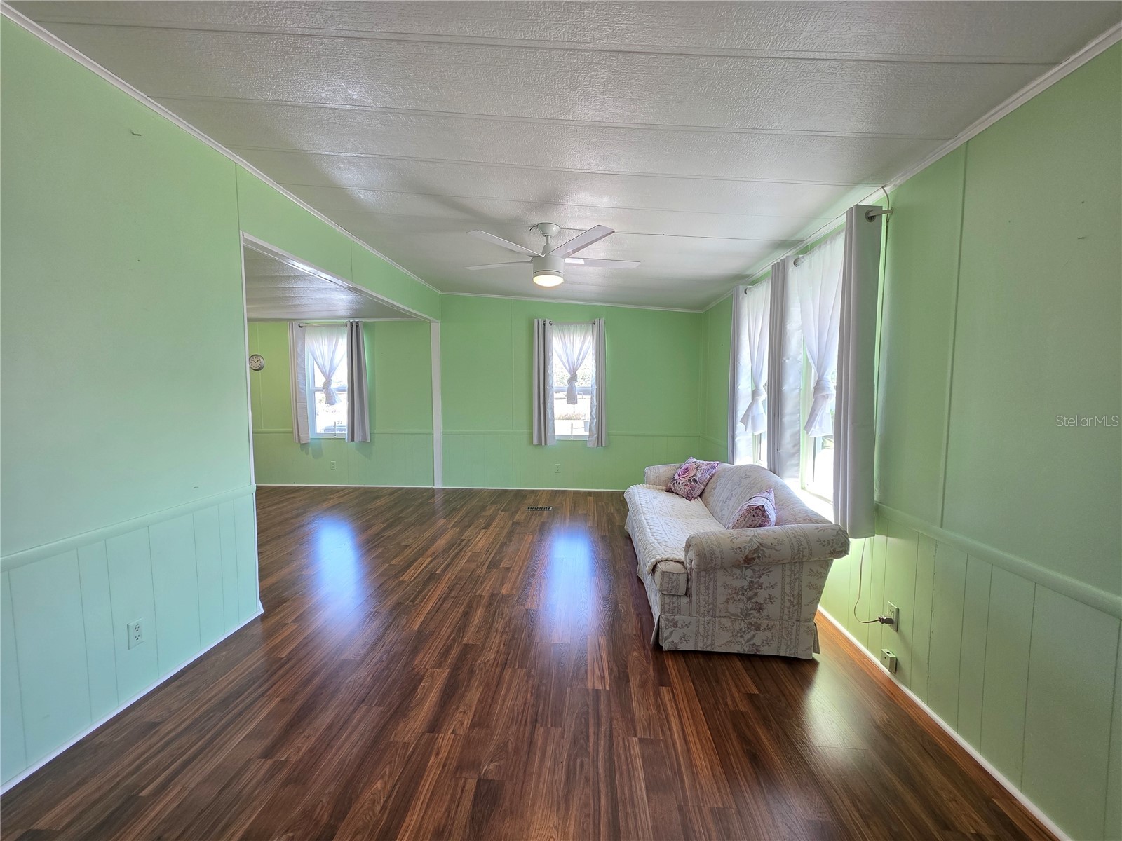 8027 Eastern Circle Drive Brooksville FL 34613 W7885689 image5