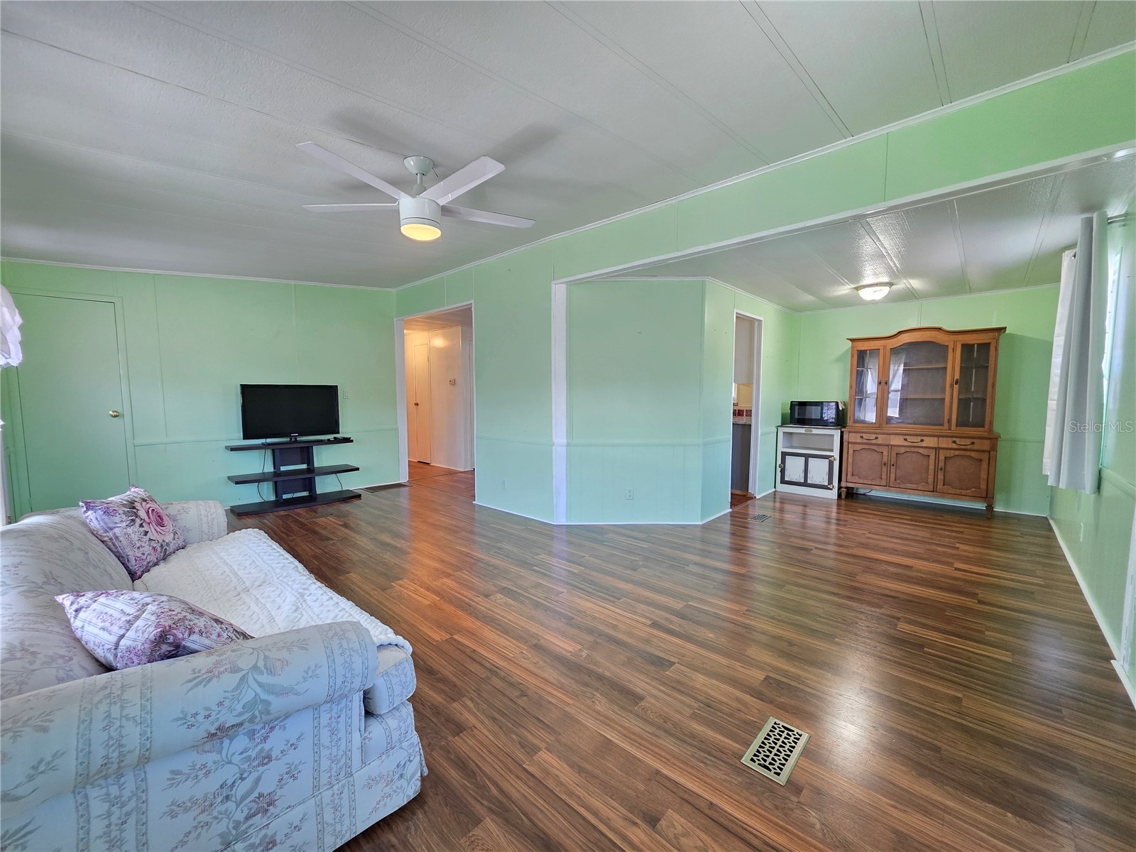 8027 Eastern Circle Drive Brooksville FL 34613 W7885689 image7