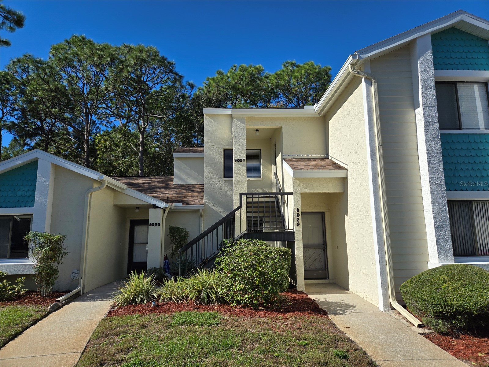 8027 Picketts Court #A Weeki Wachee FL 34613 W7881674 image1