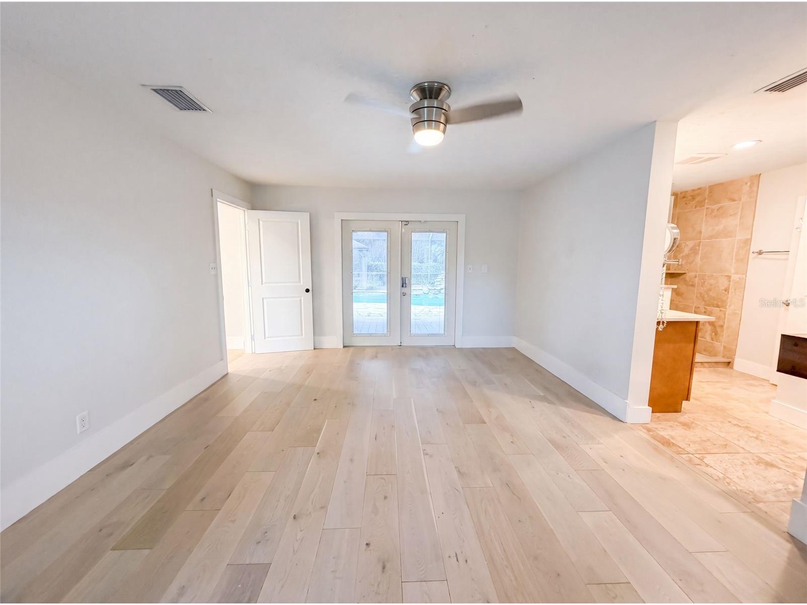 8028 Conservatory Circle Sarasota FL 34243 O6423377 image13