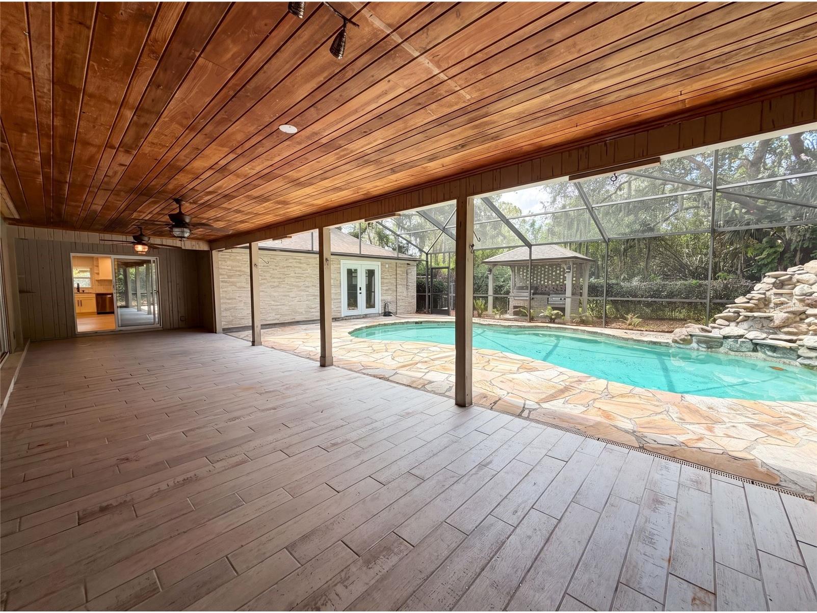 8028 Conservatory Circle Sarasota FL 34243 O6423377 image32