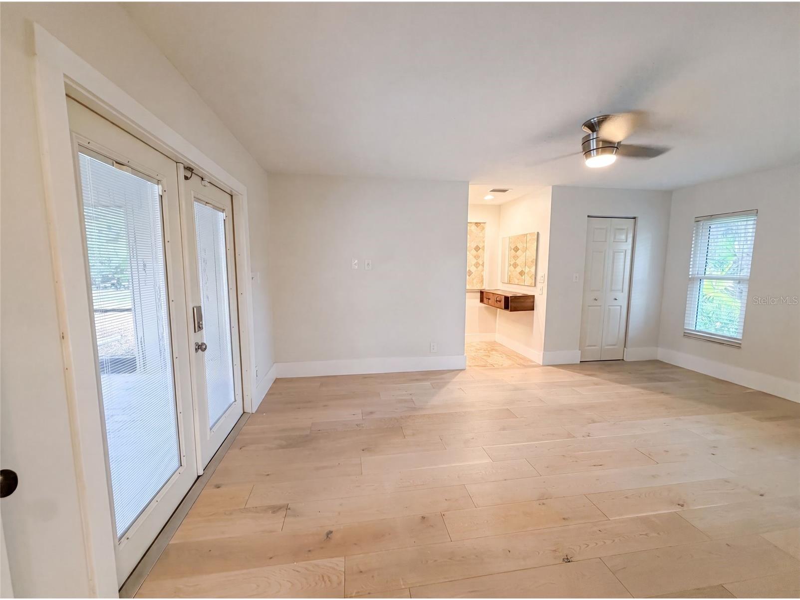 8028 Conservatory Circle Sarasota FL 34243 O6423377 image4