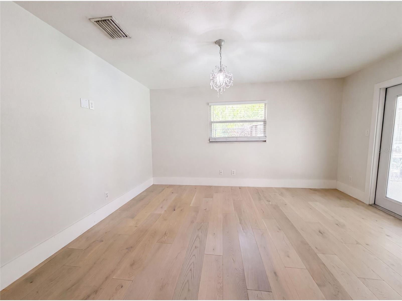 8028 Conservatory Circle Sarasota FL 34243 O6423377 image8