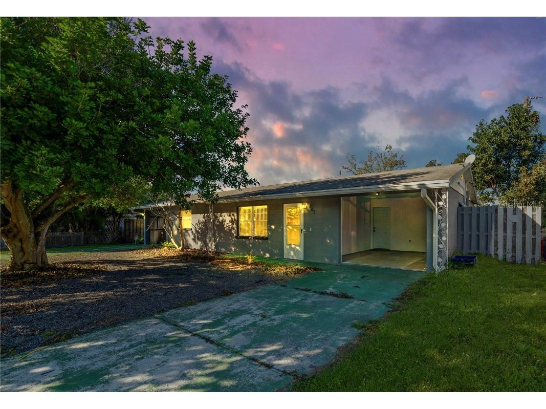 803 53rd Avenue Drive W Bradenton FL 34207 A4554878 image1