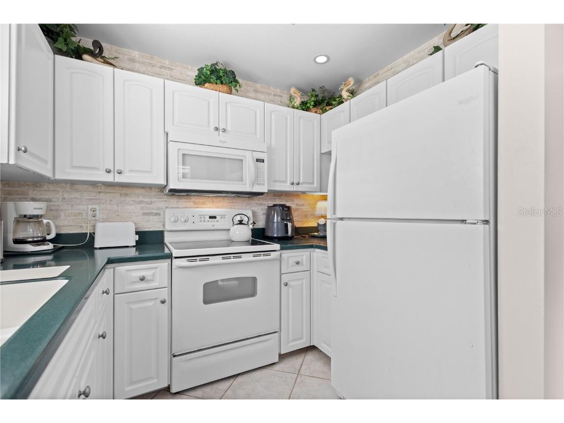 803 Audubon Drive #803 Bradenton FL 34209 A4670839 image12