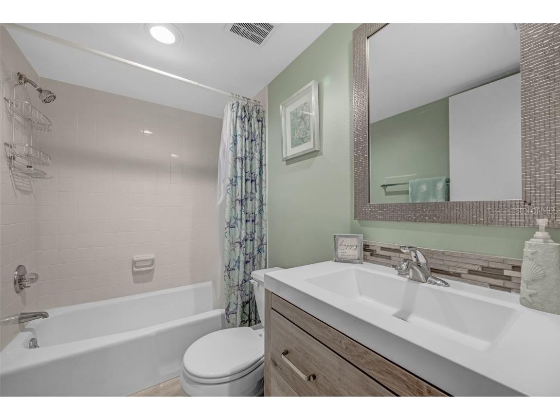 803 Bahia Del Sol Drive #B Ruskin FL 33570 TB8460730 image25