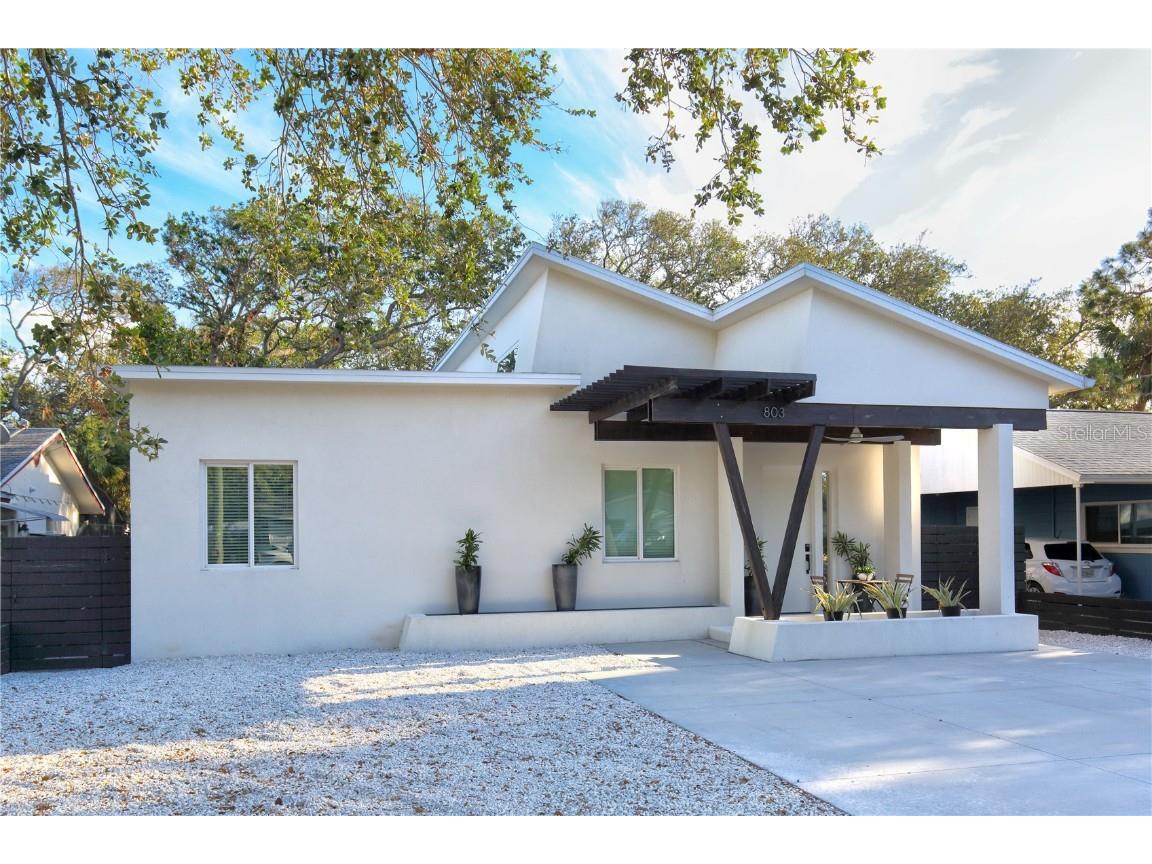 803 E 11th Avenue New Smyrna Beach FL 32169 S5116969 image1